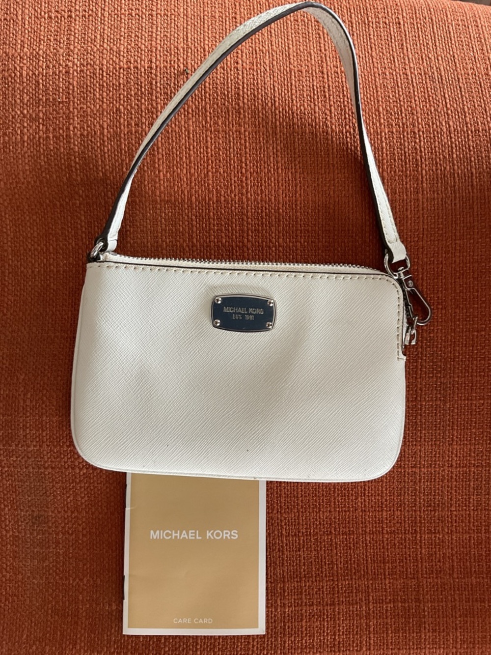 MICHAEL KORS Wristlet Clutch NWT